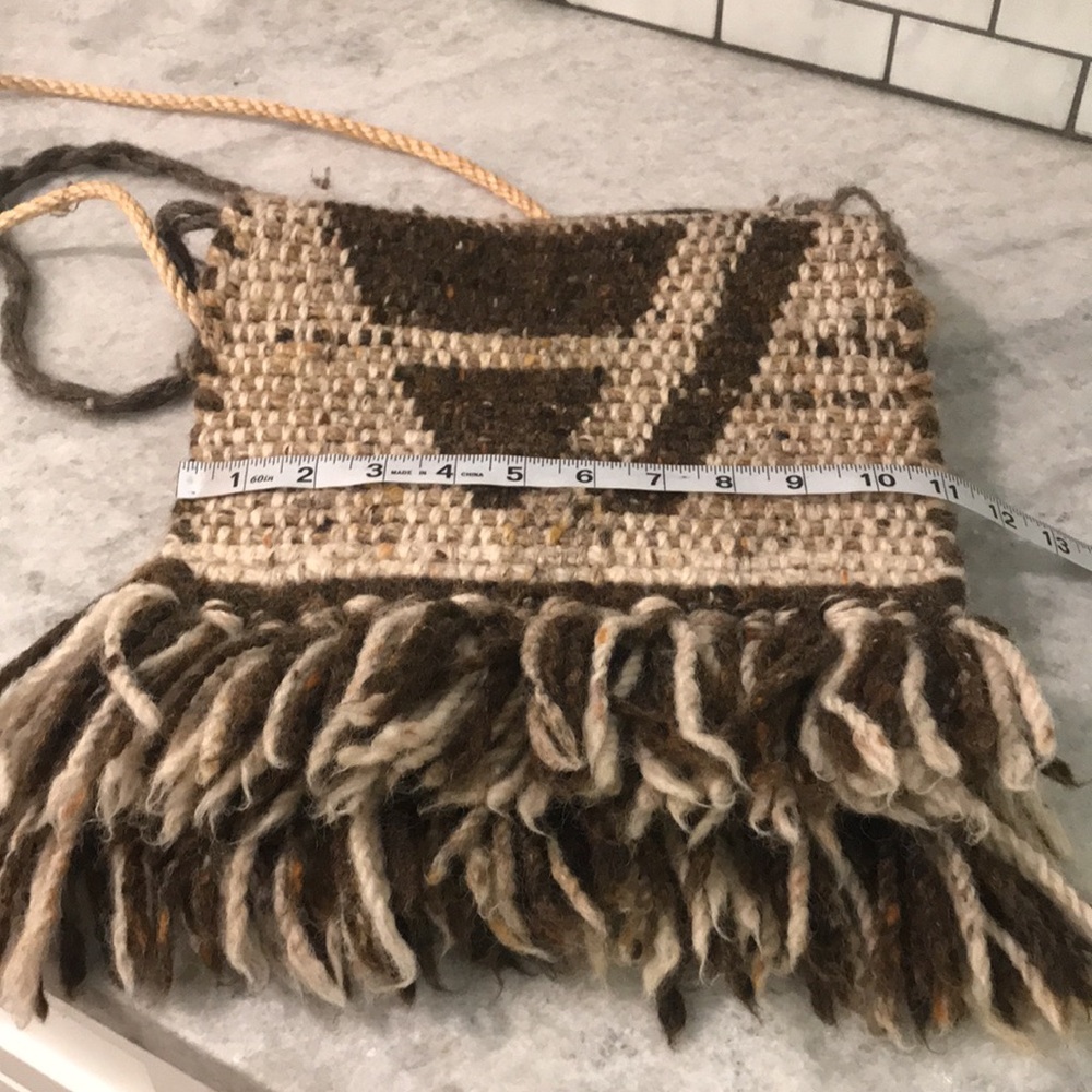 Southwestern Shoulder Bag Womens Tan Brown Handwoven Fringe Woven Southwestern - Picture 6 of 9